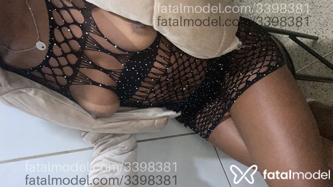 Acompanhante mulher morena (o) de olhos castanhos em São Paulo Acompanhante mulher morena (o) de olhos castanhos em São Paulo - Yasmin