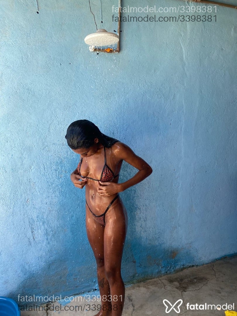 Acompanhante mulher morena (o) de olhos castanhos em São Paulo Acompanhante mulher morena (o) de olhos castanhos em São Paulo - Yasmin
