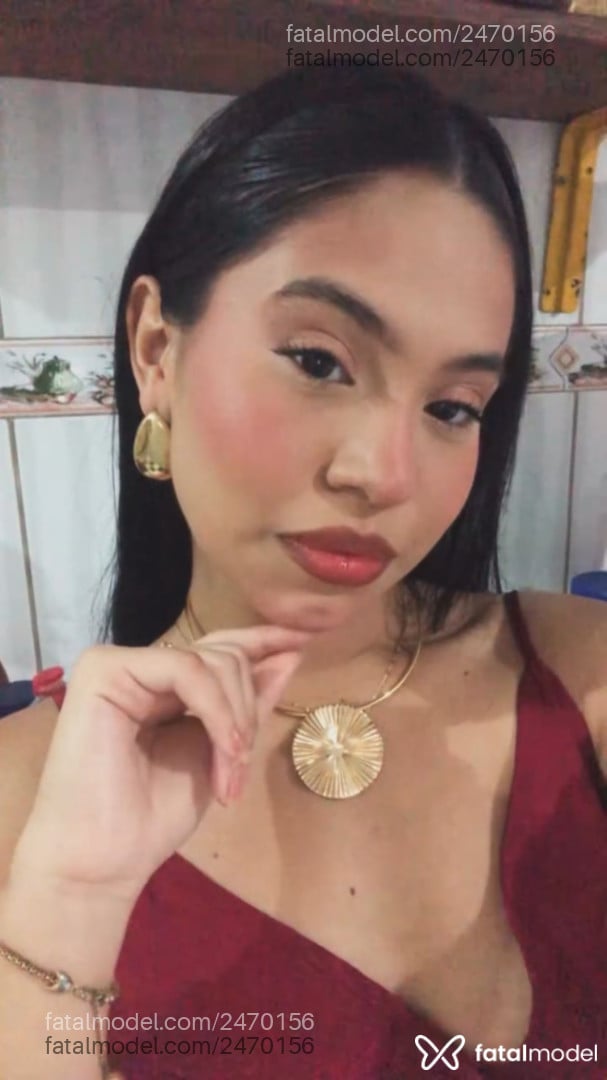 Acompanhante mulher morena (o) de olhos pretos em Belém - Flor