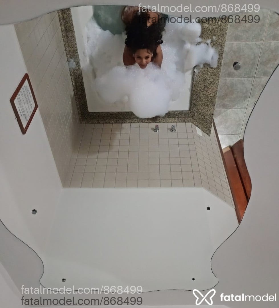 Acompanhante mulher com cabelo castanho de olhos castanhos em Braço do Norte - Bruninha