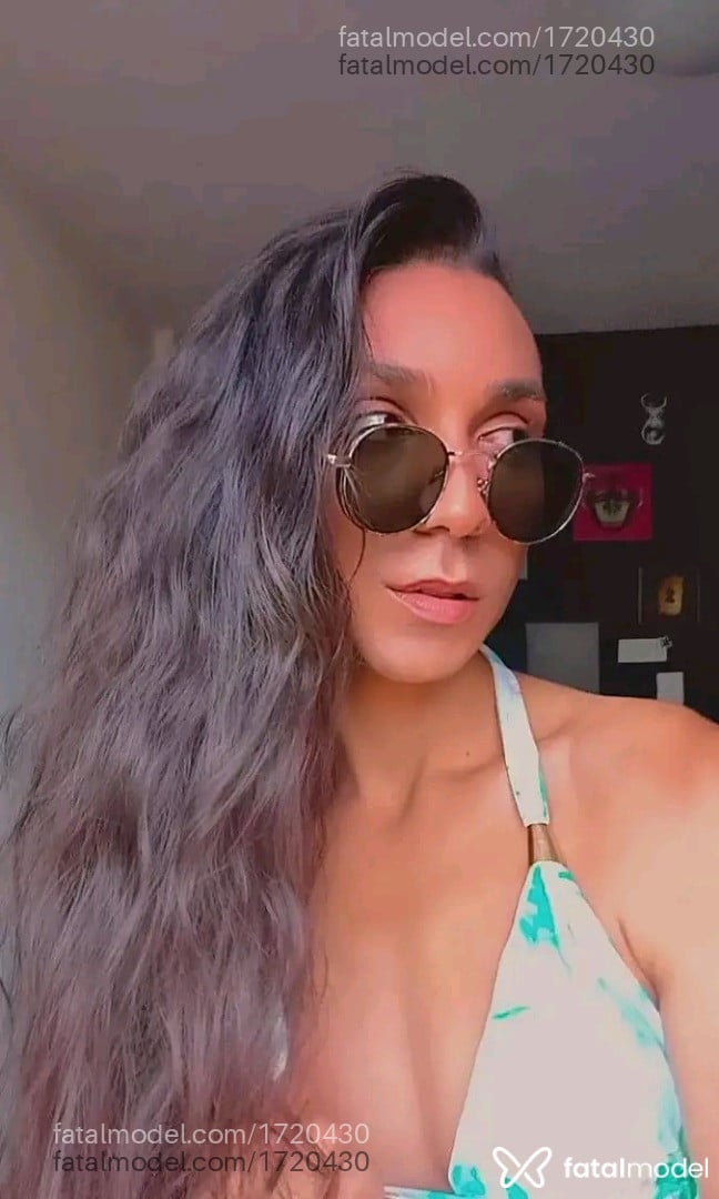 Acompanhante mulher trans morena (o) de olhos castanhos em São Gonçalo - Lua