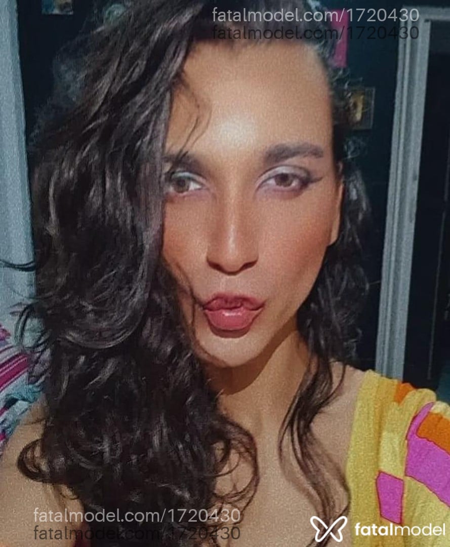 Acompanhante mulher trans morena (o) de olhos castanhos em São Gonçalo - Lua