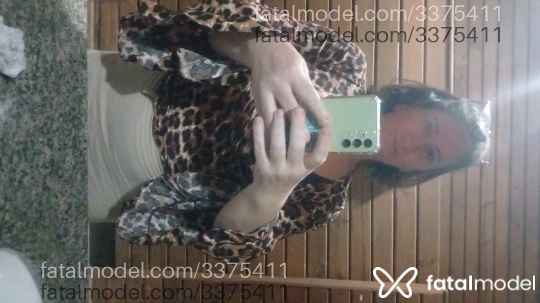 Acompanhante mulher com cabelo castanho de olhos verdes em Cascavel - Marcy