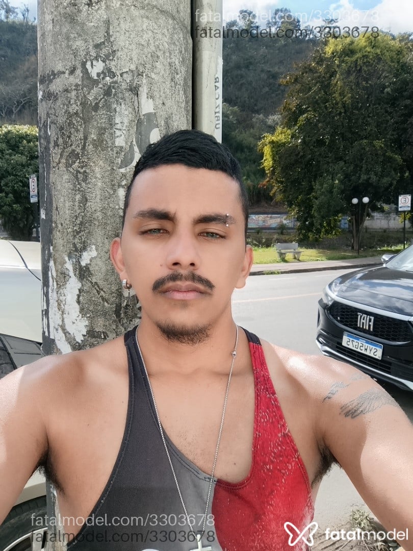 Acompanhante homem morena (o) de olhos pretos em Formiga Acompanhante homem morena (o) de olhos pretos em Formiga - TICK