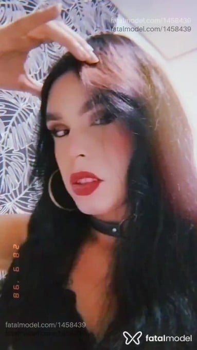 Acompanhante mulher trans com cabelo castanho de olhos castanhos em Porto Alegre Acompanhante mulher trans com cabelo castanho de olhos castanhos em Porto Alegre - Angela Fagundes