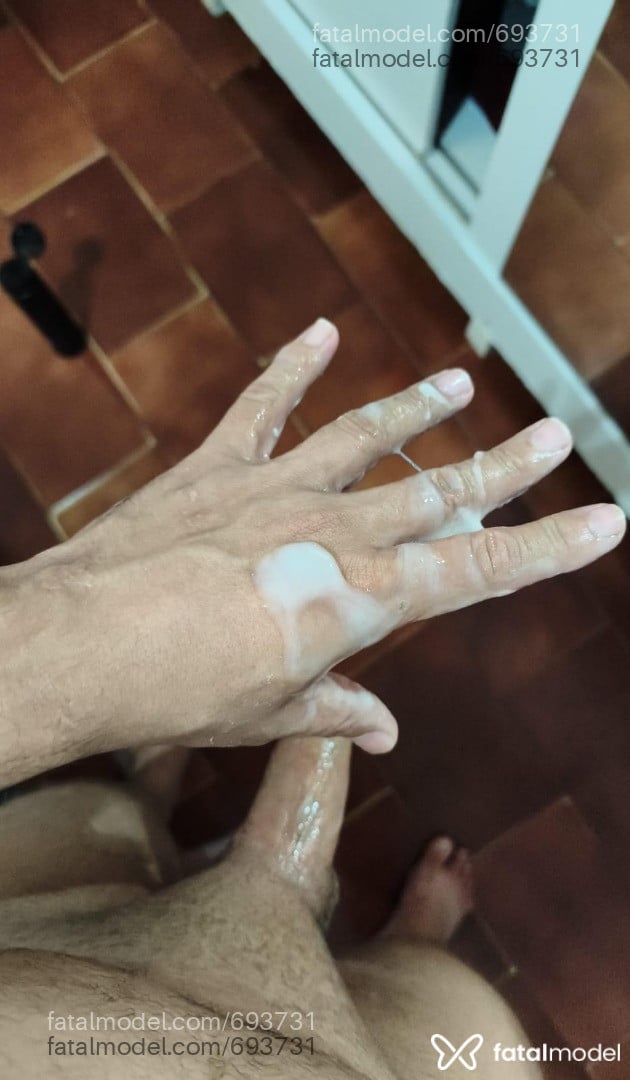 Acompanhante homem com cabelo castanho de olhos verdes em Iturama - Thiago Castro