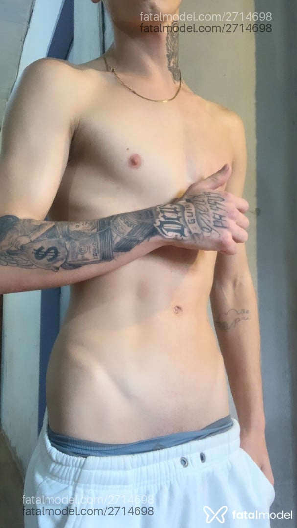 Acompanhante homem com cabelo castanho de olhos castanhos em Porto Alegre Acompanhante homem com cabelo castanho de olhos castanhos em Porto Alegre - Amaralzinho