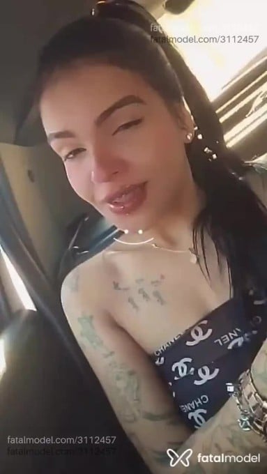 Acompanhante mulher morena (o) de olhos castanhos - Ravena Acompanhante mulher morena (o) de olhos castanhos - Ravena