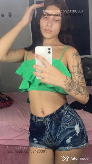 Acompanhante mulher trans morena (o) de olhos castanhos em Fortaleza - Lívia Eloá