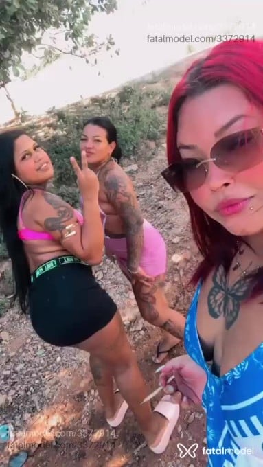 Acompanhante mulher morena (o) de olhos pretos - Sophia