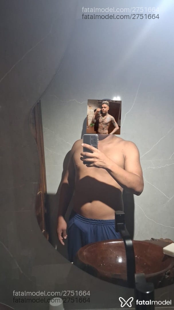 Acompanhante homem morena (o) de olhos castanhos - Gustavo Acompanhante homem morena (o) de olhos castanhos - Gustavo