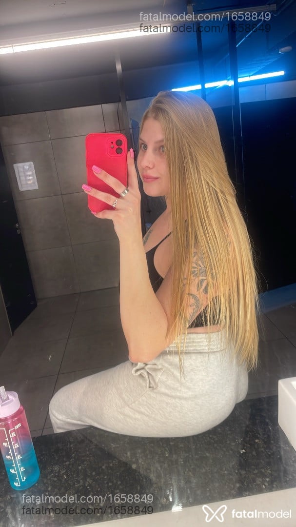 Acompanhante mulher loira (o) de olhos azuis em Caxias do Sul - Jenifer Schmidt