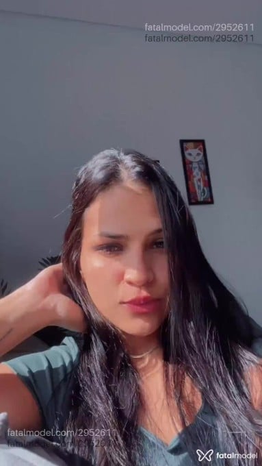Acompanhante mulher morena (o) de olhos castanhos - Maria Alice Acompanhante mulher morena (o) de olhos castanhos - Maria Alice