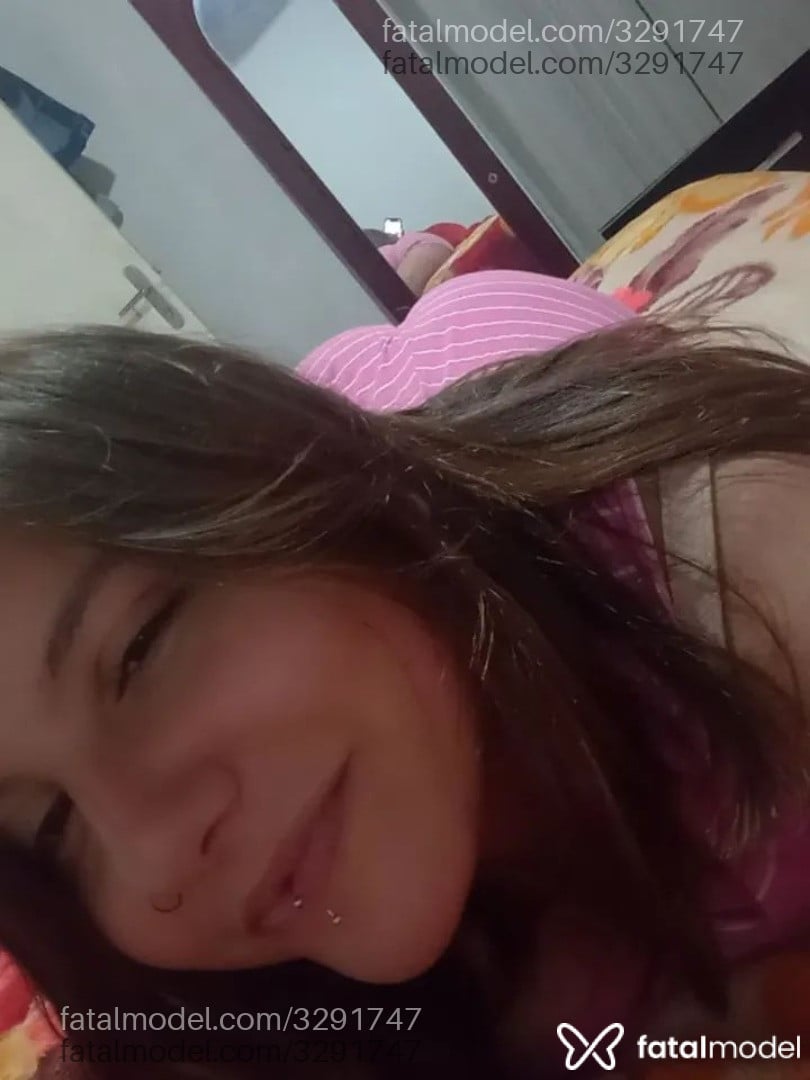 Acompanhante mulher ruiva (o) de olhos castanhos em Guaratuba Acompanhante mulher ruiva (o) de olhos castanhos em Guaratuba - Sarah Emanuelle