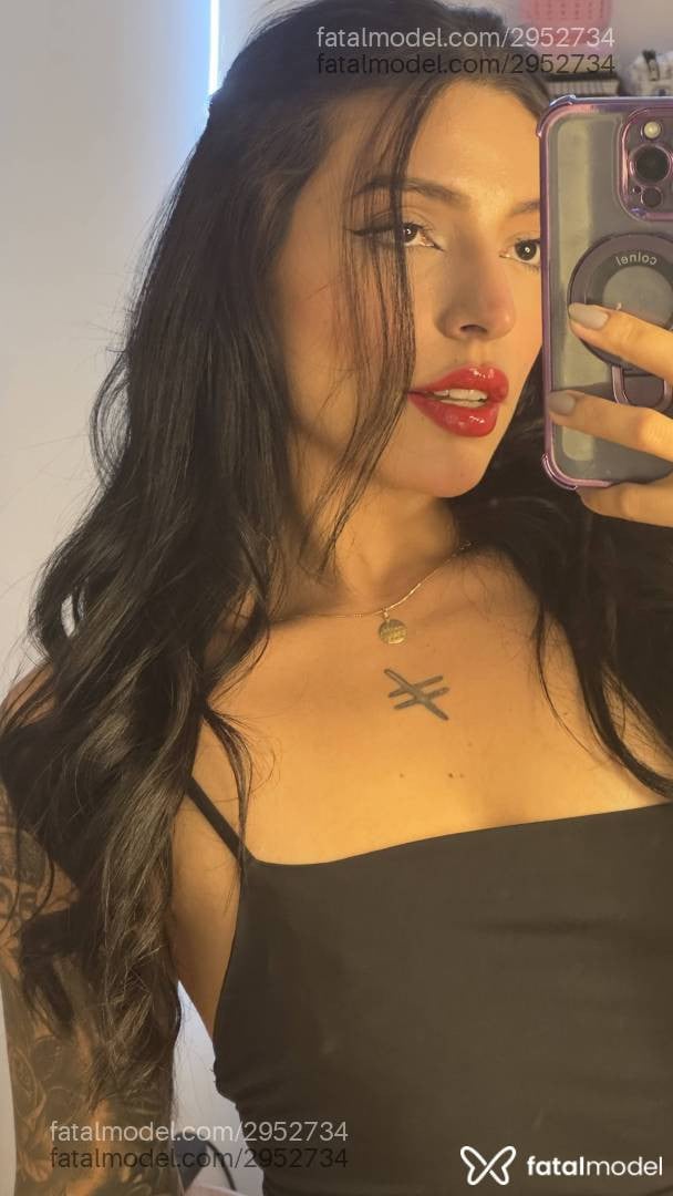Acompanhante mulher morena (o) de olhos castanhos - Jhenifer Rezende