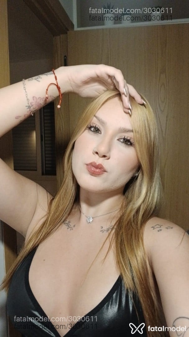Acompanhante mulher loira (o) de olhos mel em Taubaté - Luma Marques