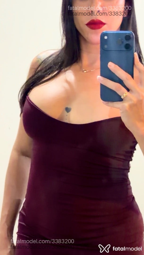 Acompanhante mulher morena (o) de olhos mel - Bárbara