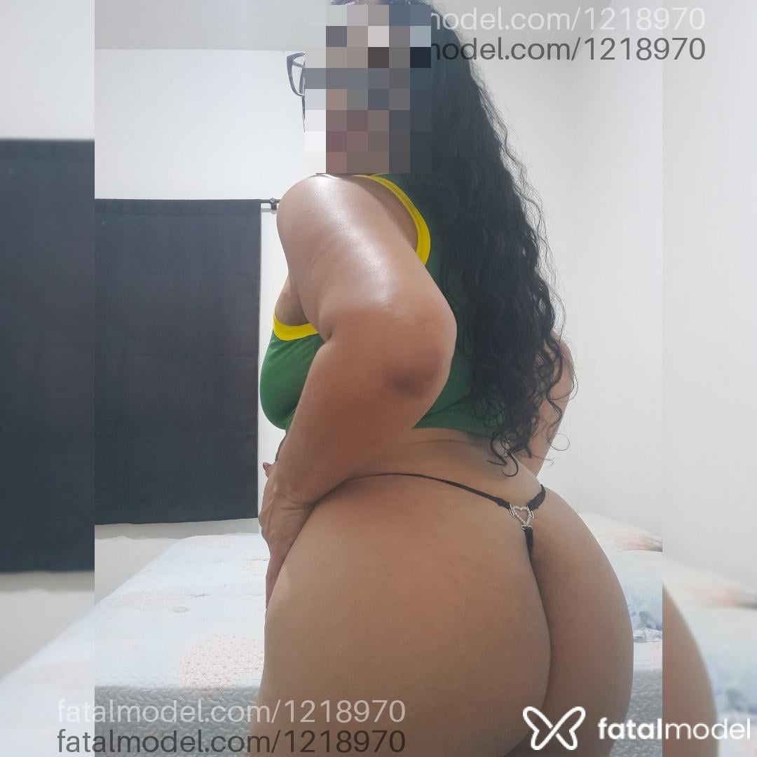Acompanhante mulher morena (o) de olhos mel em Unaí - Isadora