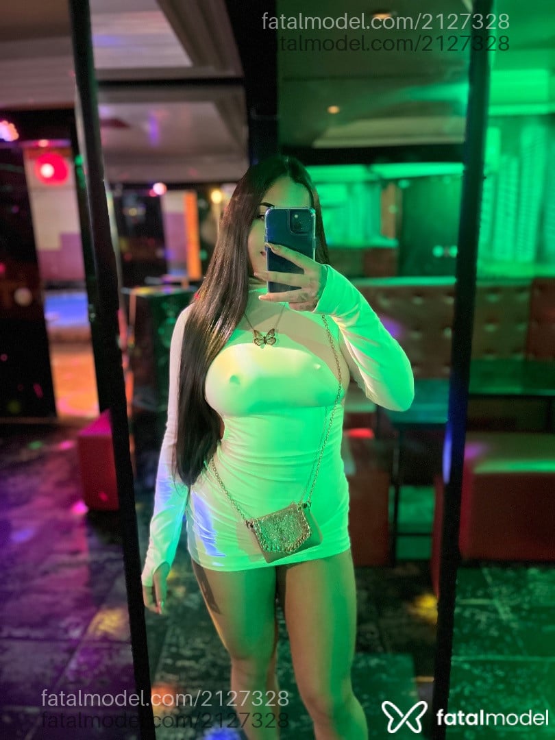 Acompanhante mulher com cabelo castanho de olhos mel em Salvador - Jasmine