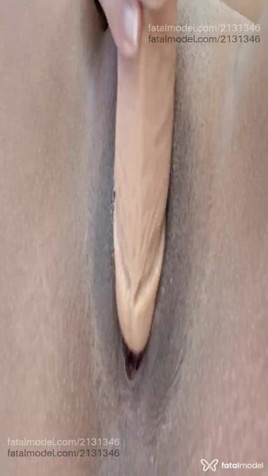 Acompanhante mulher com cabelo castanho de olhos castanhos - Manuzita Acompanhante mulher com cabelo castanho de olhos castanhos - Manuzita