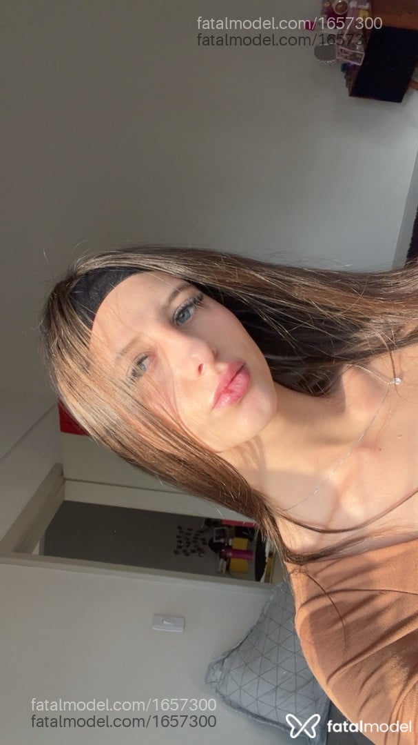 Acompanhante mulher loira (o) de olhos azuis em Curitiba - Yasmin
