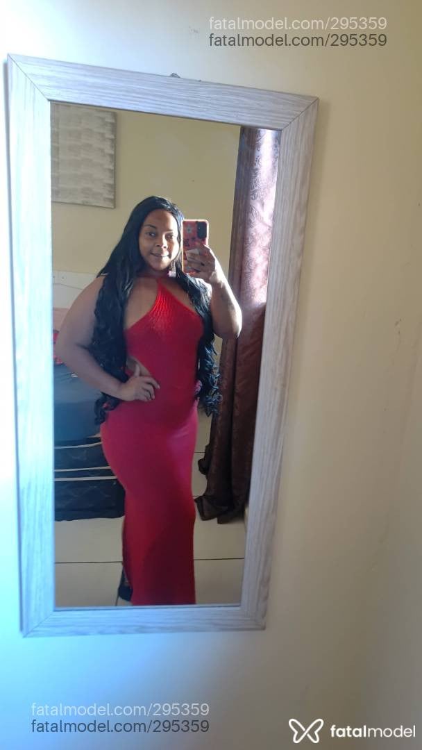 Acompanhante mulher morena (o) de olhos castanhos em Pirassununga - Pérola Negra