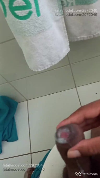 Acompanhante homem morena (o) de olhos castanhos - Lucas Acompanhante homem morena (o) de olhos castanhos - Lucas