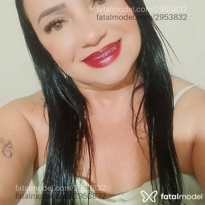 Acompanhante mulher morena (o) de olhos verdes - Vanessa