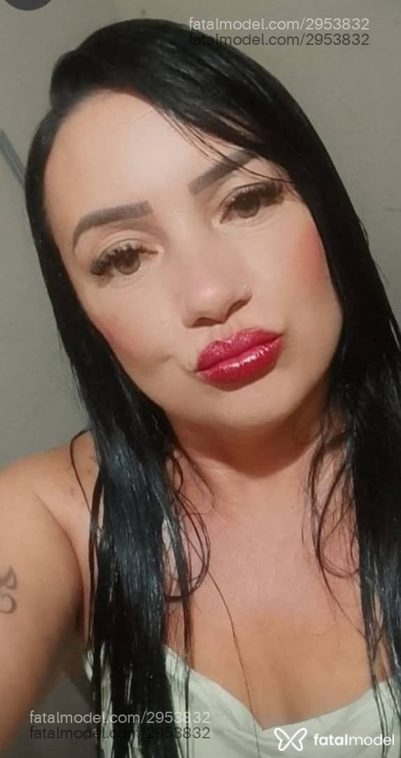 Acompanhante mulher morena (o) de olhos verdes - Vanessa