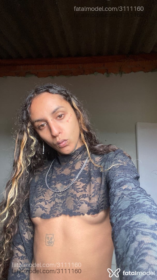 Acompanhante mulher trans com cabelo castanho de olhos castanhos em Assis - Ayla