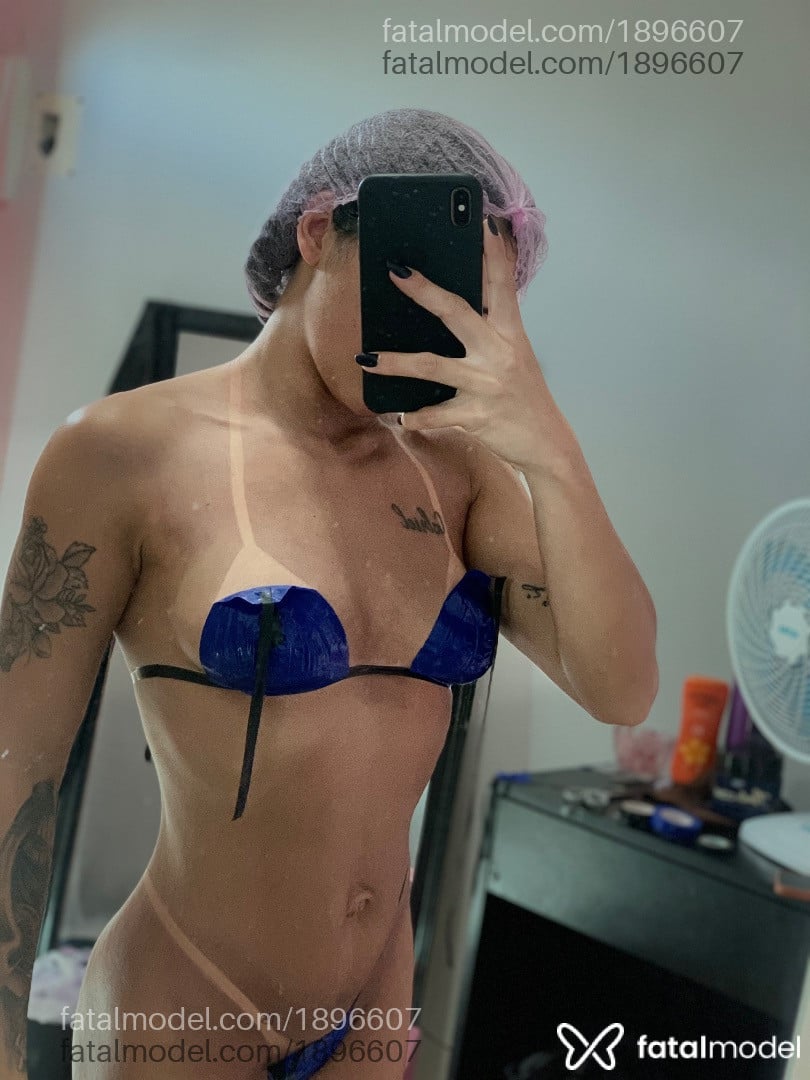 Acompanhante mulher morena (o) de olhos castanhos - Caahh Acompanhante mulher morena (o) de olhos castanhos - Caahh