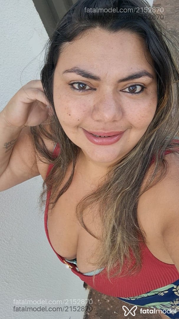 Acompanhante mulher com cabelo castanho de olhos pretos em Rio Verde Acompanhante mulher com cabelo castanho de olhos pretos em Rio Verde - Gordinhasafada