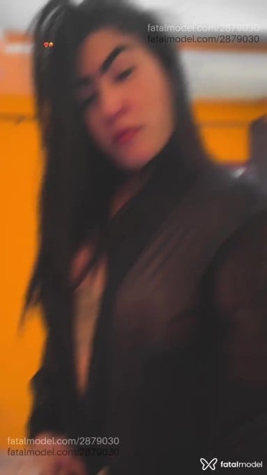 Acompanhante mulher com cabelo castanho de olhos castanhos - Tayla Oliveira