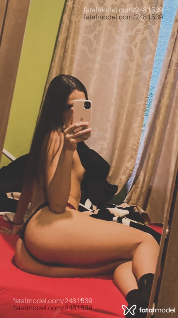 Acompanhante mulher trans morena (o) de olhos castanhos em Florianópolis - Agatinha