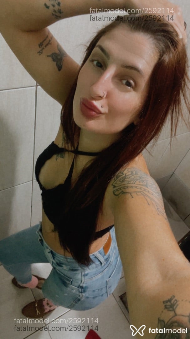 Acompanhante mulher ruiva (o) de olhos mel em Três Passos - Jeh