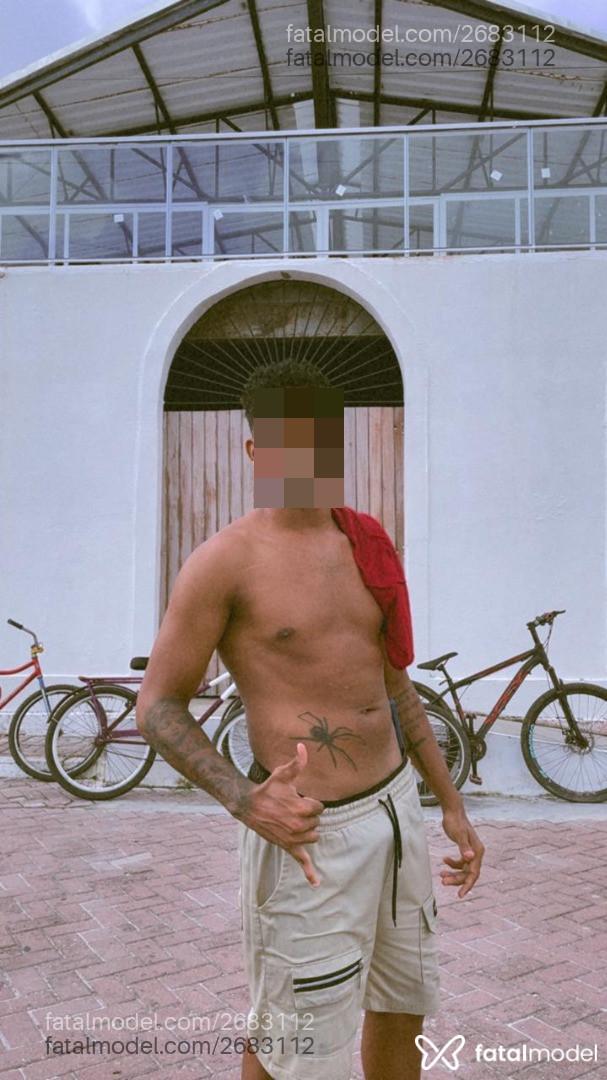 Acompanhante homem morena (o) de olhos castanhos em Penedo - Dhosefe