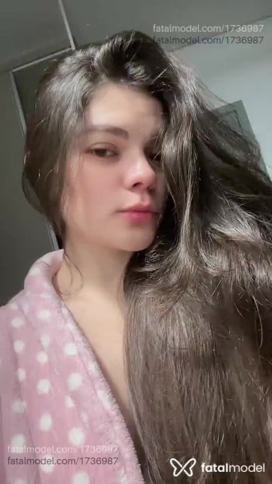 Acompanhante mulher com cabelo castanho de olhos castanhos em São Paulo Acompanhante mulher com cabelo castanho de olhos castanhos em São Paulo - Bhuninhhahh