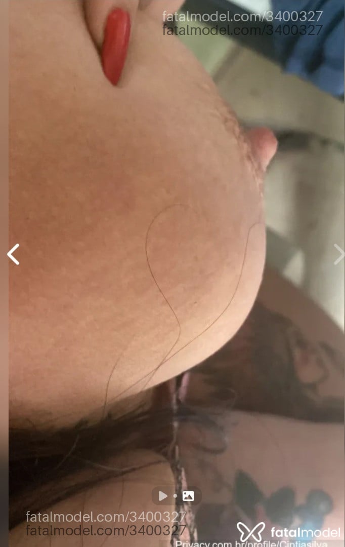 Acompanhante mulher ruiva (o) de olhos castanhos em Brasília Acompanhante mulher ruiva (o) de olhos castanhos em Brasília - Cintia Silva