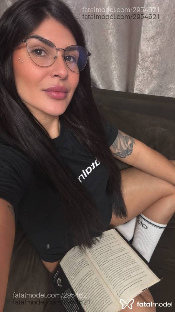 Acompanhante mulher morena (o) de olhos mel - Ayla Guedes