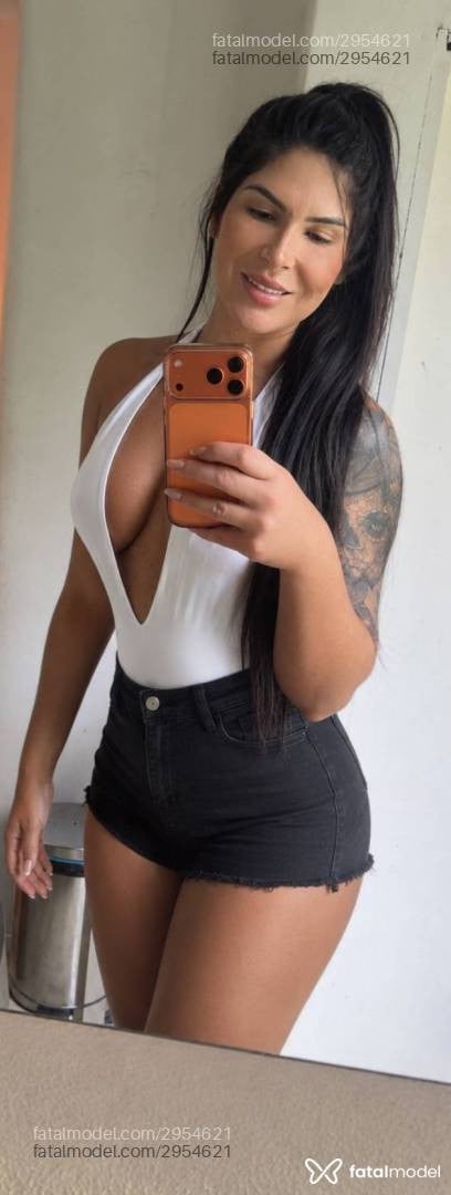 Acompanhante mulher morena (o) de olhos mel - Brenda Moraes