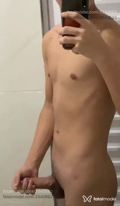 Acompanhante homem morena (o) de olhos pretos em Fortaleza Acompanhante homem morena (o) de olhos pretos em Fortaleza - Romeo Dante