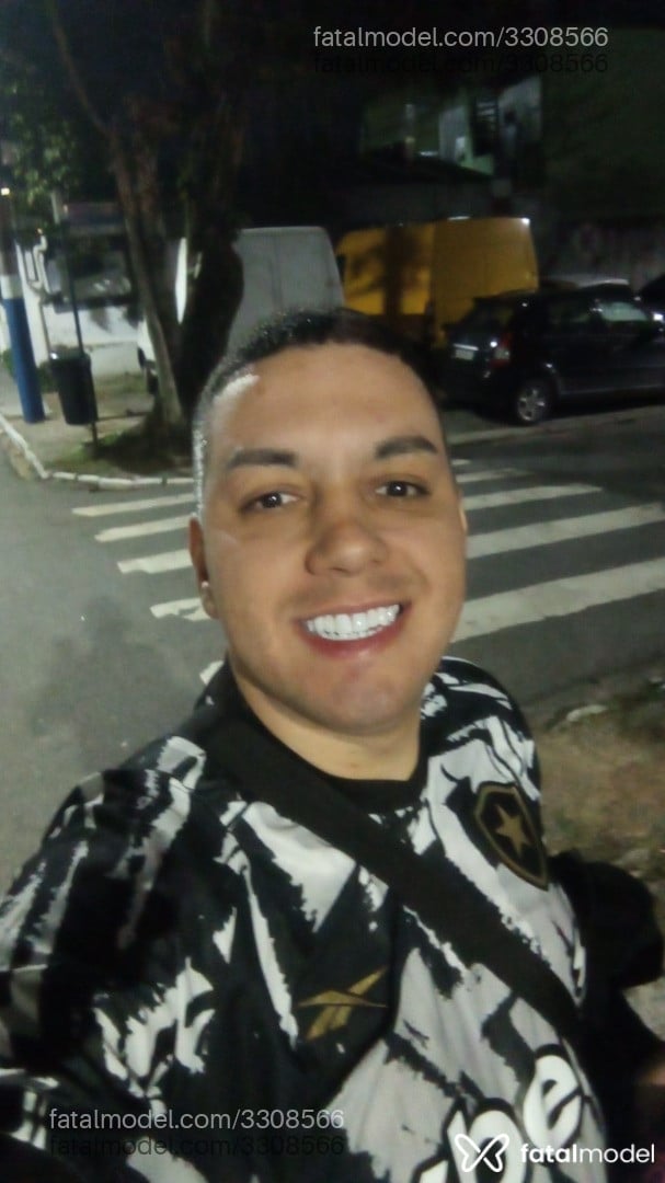 Acompanhante homem sem cabelo de olhos pretos em Rio de Janeiro - Vinícius Luan
