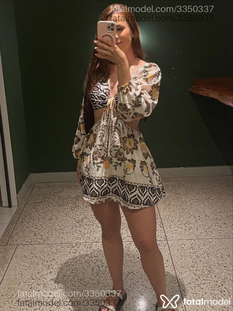 Acompanhante mulher com cabelo castanho de olhos castanhos em Campinas - Vitória Oliveira