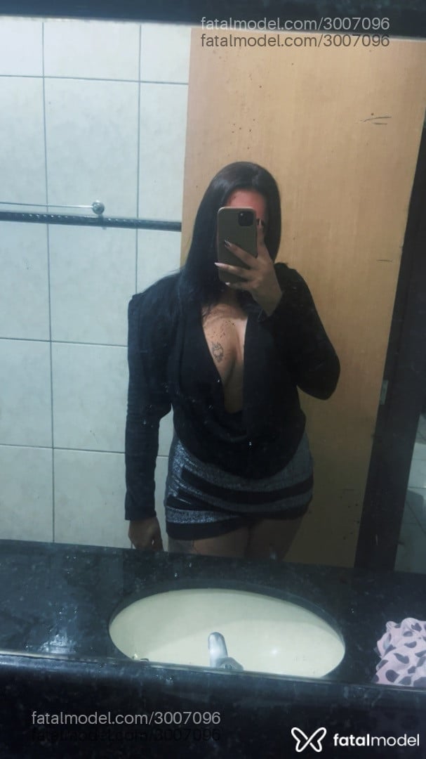 Acompanhante mulher morena (o) de olhos castanhos em Patos de Minas - Caroline