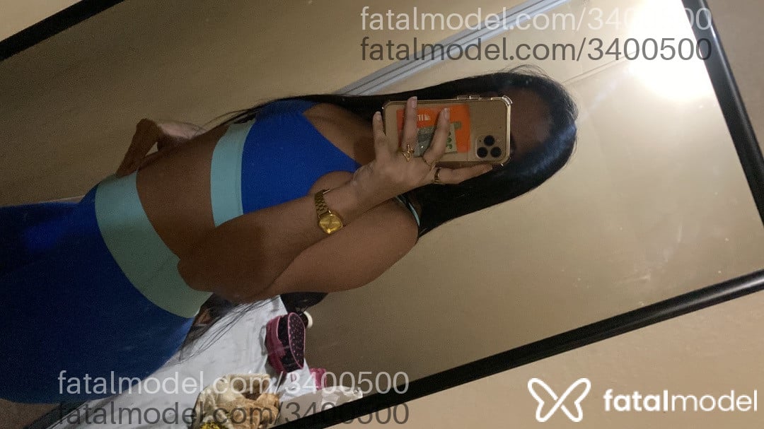 Acompanhante mulher morena (o) de olhos castanhos em São Paulo - Larissa