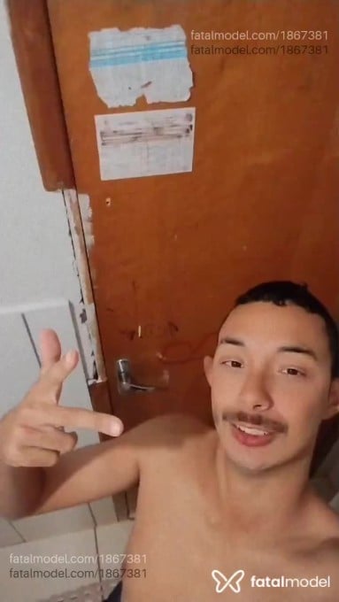 Acompanhante homem morena (o) de olhos castanhos em Umuarama Acompanhante homem morena (o) de olhos castanhos em Umuarama - Denis Moura