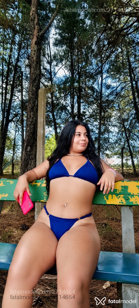 Acompanhante mulher morena (o) de olhos castanhos em Bagé Acompanhante mulher morena (o) de olhos castanhos em Bagé - Lorena
