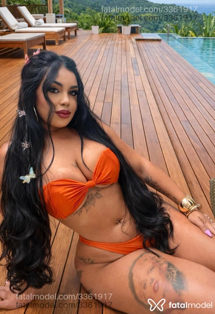 Acompanhante mulher morena (o) de olhos castanhos em São Paulo Acompanhante mulher morena (o) de olhos castanhos em São Paulo - Savannah