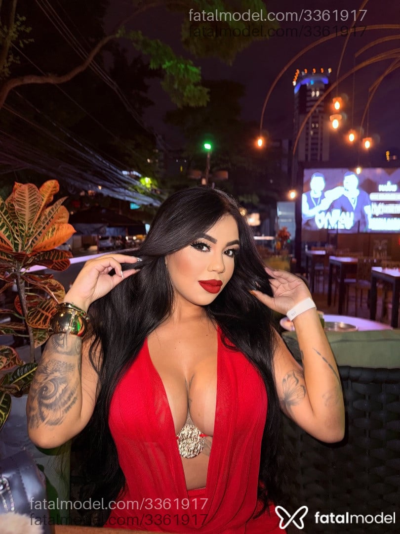 Acompanhante mulher morena (o) de olhos castanhos em São Paulo Acompanhante mulher morena (o) de olhos castanhos em São Paulo - Savannah
