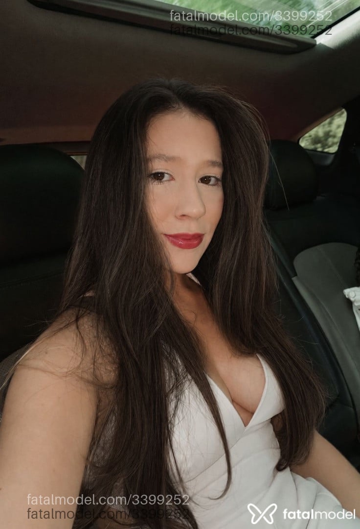 Acompanhante mulher com cabelo castanho de olhos castanhos em São Paulo - Mel Ferraz